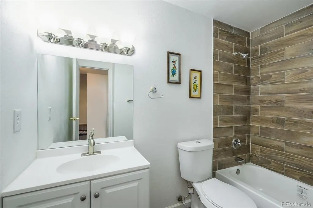 Southwest Denver Residence, Denver, Colorado — frame 9