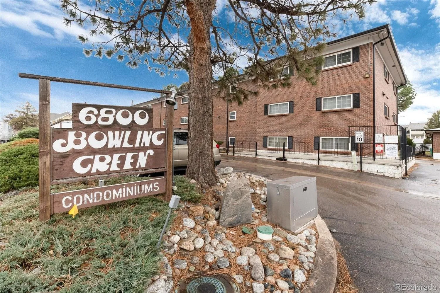 Garden Condominium, Denver, Colorado — frame 12